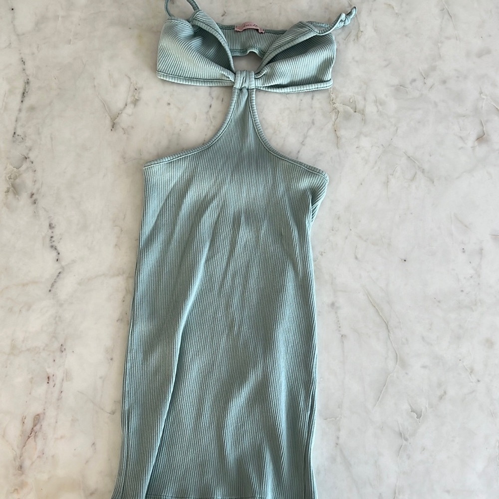 Small Annabell cut out dress beautiful color